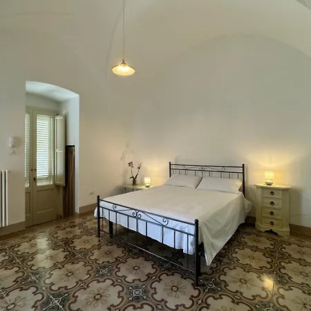 Bed & Breakfast Palazzo Ferilli Alfonso *