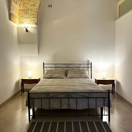 Palazzo Ferilli Alfonso Bed and Breakfast
