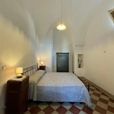 Palazzo Ferilli Alfonso *